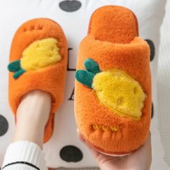 Carrot Cartoon Slippers 150 Pairs